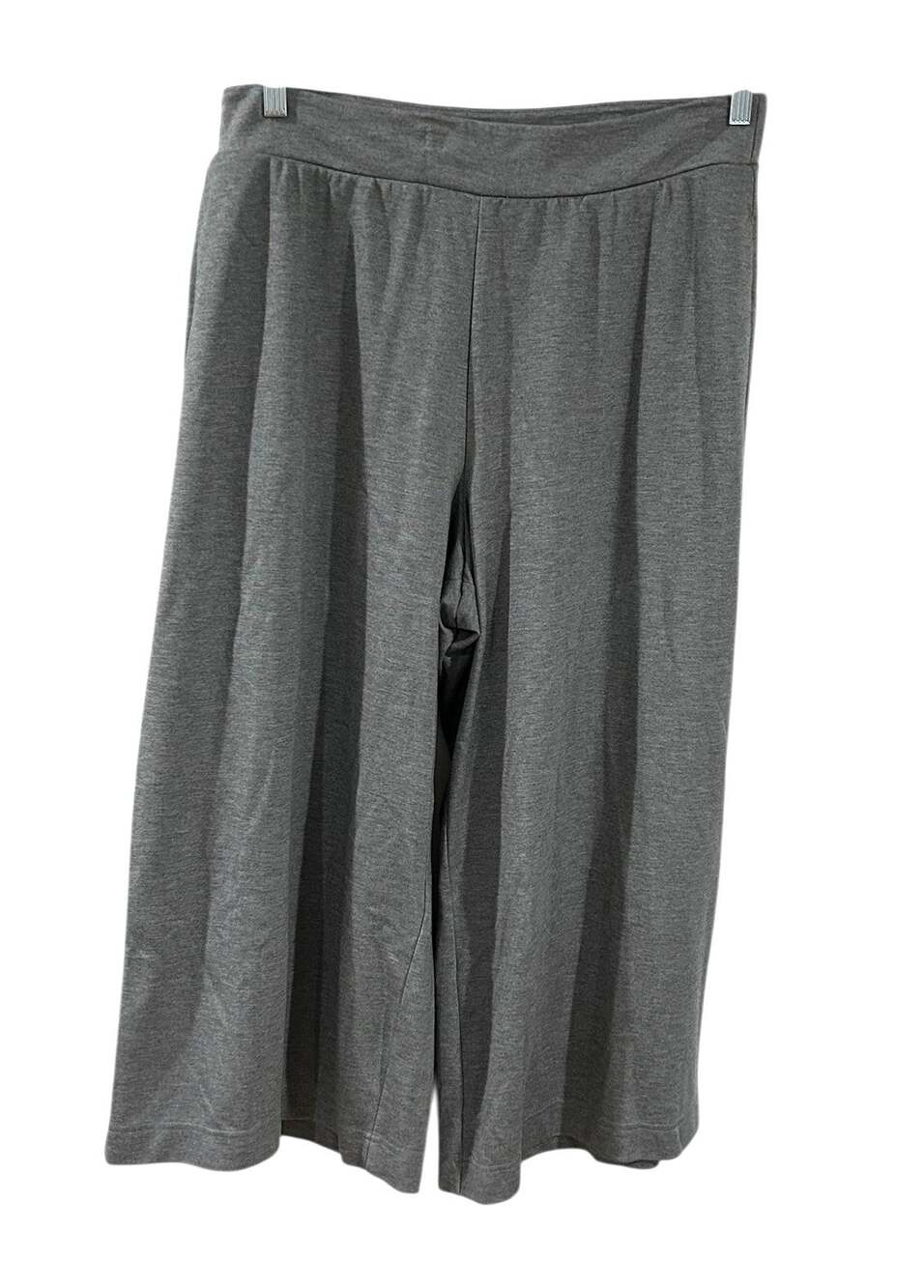Lane Bryant Sweat Cropped Capri Shorts 14/16 Gray Pockets Pull On Stretch Relax